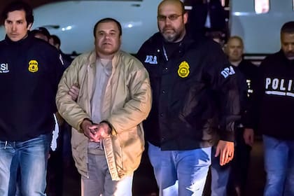 Joaquín Guzmán Loera, "El Chapo", comenzó su carrera desde los estratos más bajos del mundo del narcotráfico.