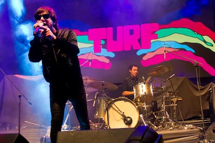 Joaquín Levinton abrió el show de Turf con un adelanto de su próximo disco