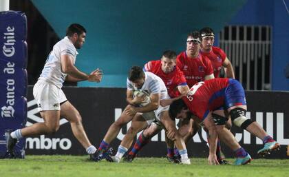 Joaquín Oviedo viene de actuar en la victoria de Argentina XV sobre Chile en Antofagasta, en un amistoso; el octavo/ala ingresa a la lista de los Pumas en lugar del lastimado Santiago Grondona.