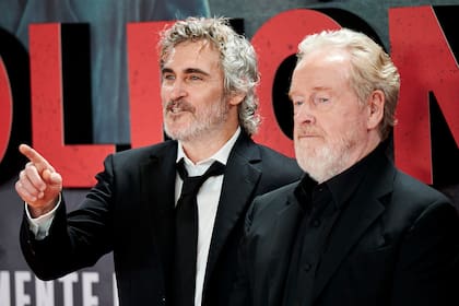 Joaquin Phoenix y Ridley Scott ayer en la premiere madrileña de Napoléon