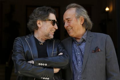 Joaquín Sabina y Serrat, en su recital conjunto en Buenos Aires meses antes de la pandemia, en octubre de 2019