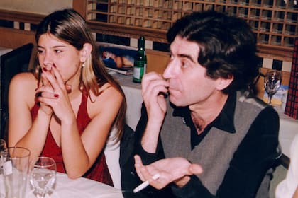 Joaquín Sabina y una jovencísima Paula Seminara