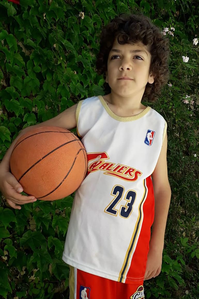 Joaquin Sabor Grosso fue trasplantado de médula ósea e hizo un video en Youtube para concientizar sobre la importancia de ser donante. "De un día para el otro, te convertís en héroe", dice el chico.