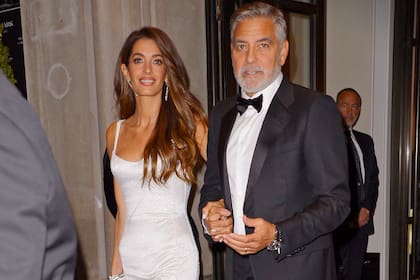 Photo © 2023 Splash News/The Grosby Group
New York, September 28, 2023.
George and Amal Clooney head out of the Mark Hotel on their way to the Albie Awards in New York City.
***
George y Amal Clooney salen del Mark Hotel camino a los Premios Albie en la ciudad de Nueva York.