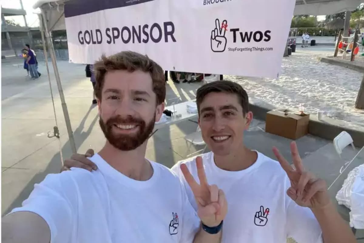 Joe Steilberg con su socio comercial, Parker Klein