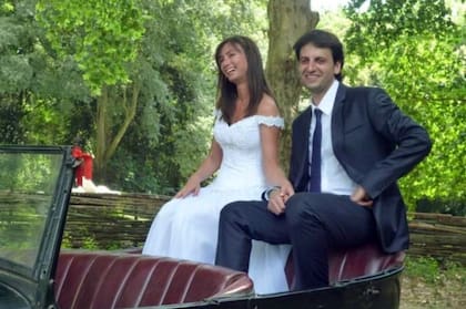 Johan, junto a su amor, el día de la boda.
