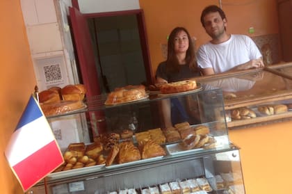 Johan junto a su mujer, Silvana, que es bioingeniera y trabaja en una multinacional.