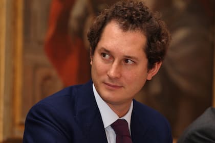 John Elkann, presidente de Ferrari, le pidió tranquilidad a Leclerc