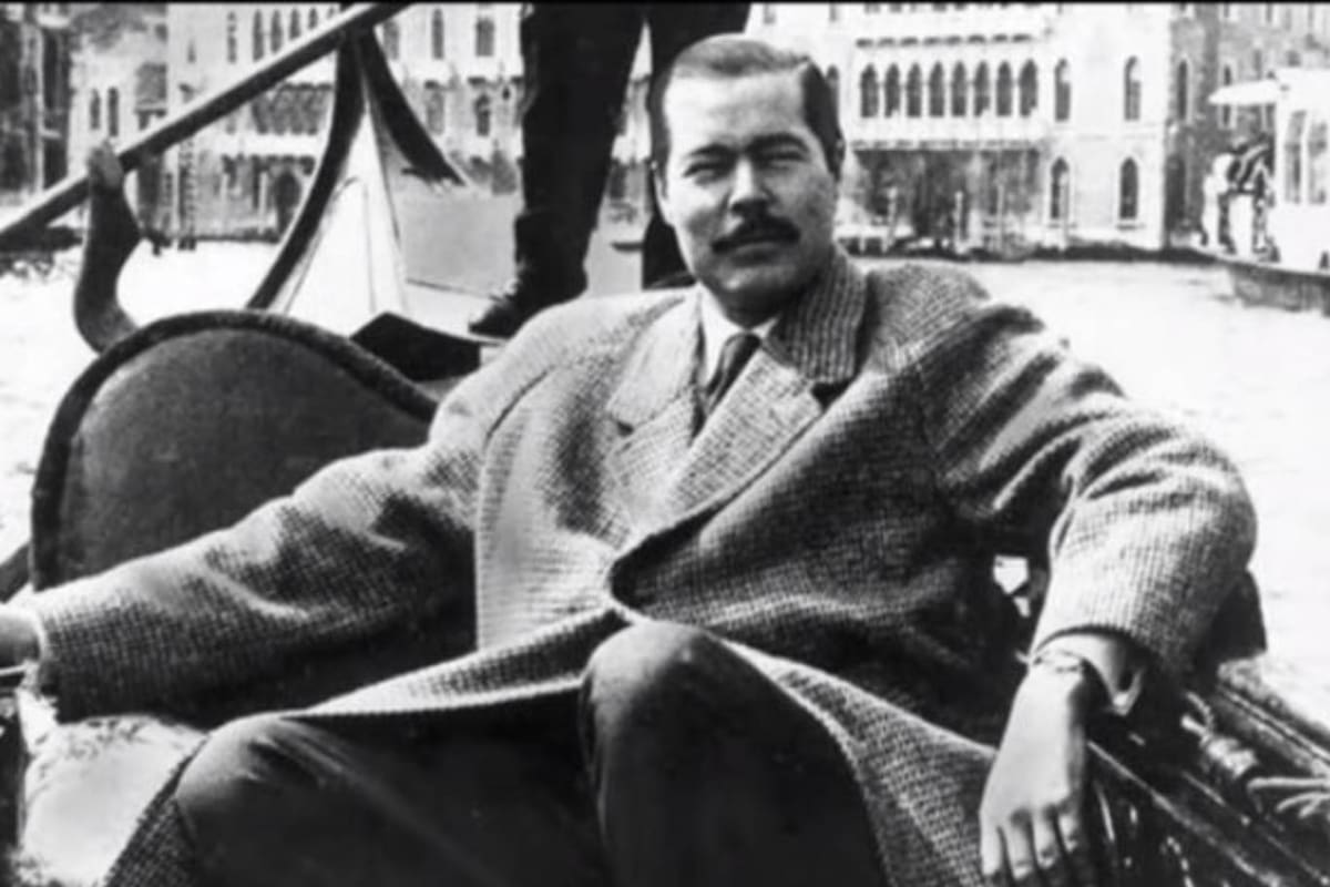 John Bingham, aristócrata y bon vivant británico, quiso asesinar a su mujer en el sótano de la mansión que compartían en Londres, pero mató a la niñera de sus hijos, y luego se esfumó del lugar del crimen y nunca más se supo de él