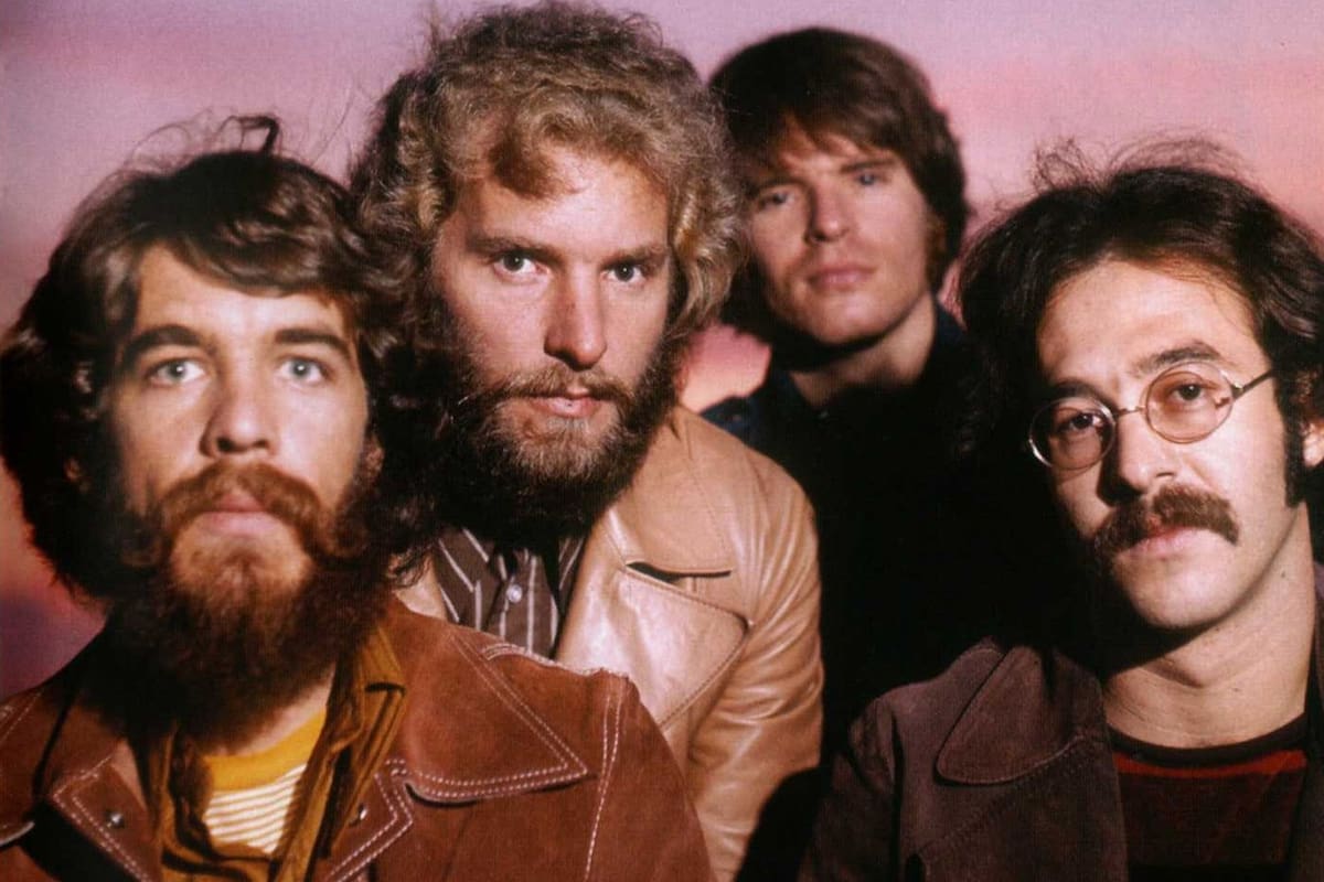 John Fogerty dio vida un clásico inspirado en la historia estadounidense, el country, el gospel y la Quinta Sinfonía de Beethoven