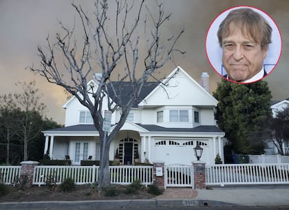 John Goodman compró la casa de Pacific Palisades que perdió en los incendios en 2008 por 4,6 millones de dólares. Según el Daily Mail, la casa tenía cinco habitaciones, cinco baños y una superficie de 5.250 pies cuadrados