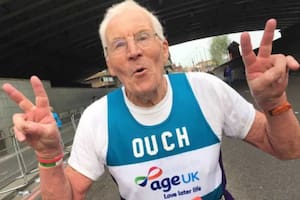 Un atleta de 93 años que corre maratones revela los secretos de su dieta y su rutina de ejercicios