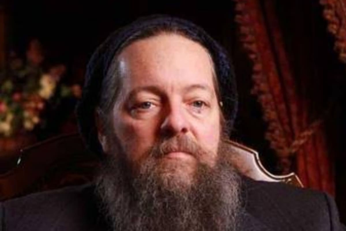 John Hogue reveló cuáles son las catástrofes que podrían terminar con la humanidad en los próximos años