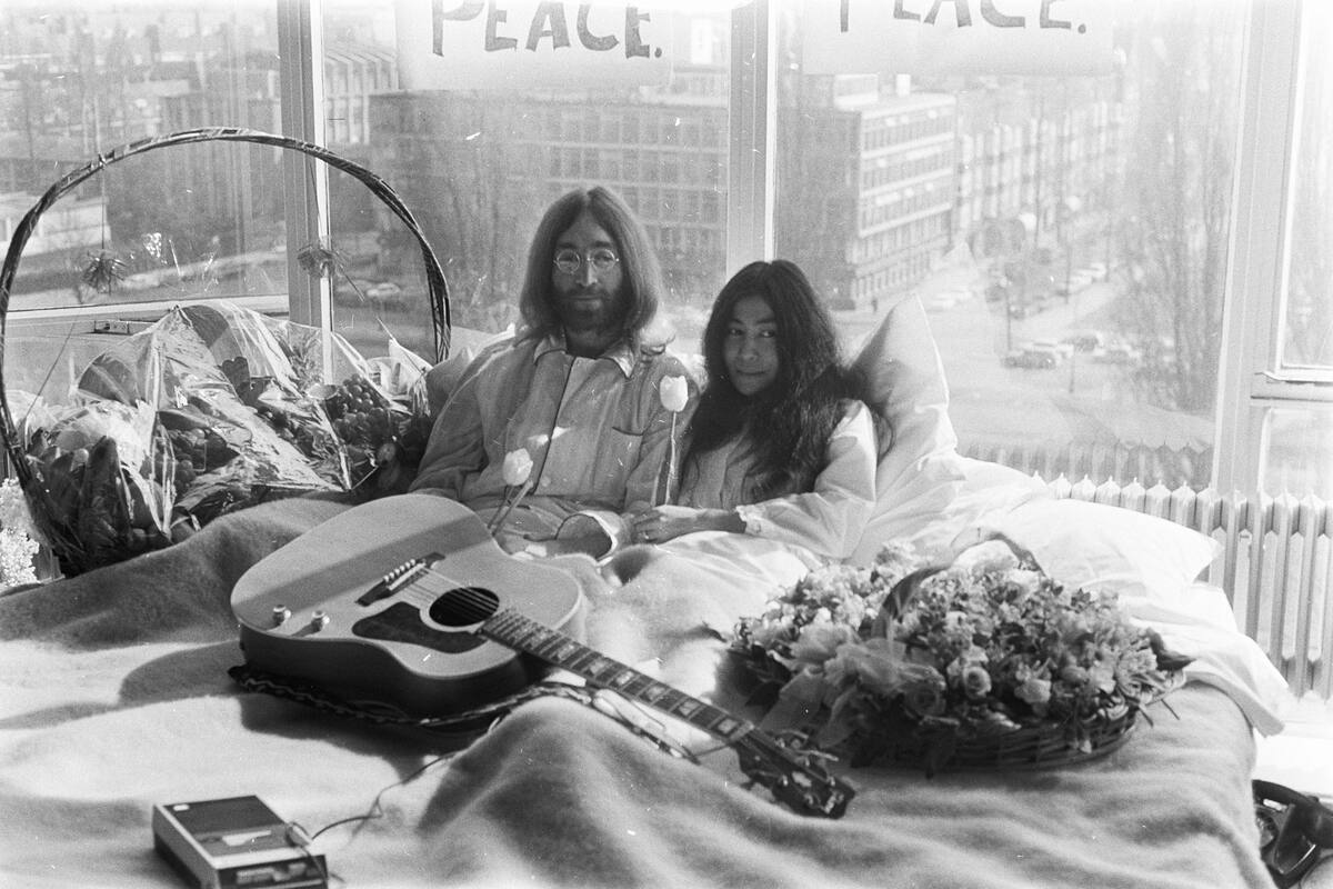 John Lennon y Yoko Ono, por la paz en su luna de miel