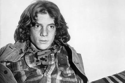 John Paul Getty III vivía en Roma, tenía 16 años, y era conocido como el hippie dorado en el año 1973, cuando sufrió su traumático secuestro
