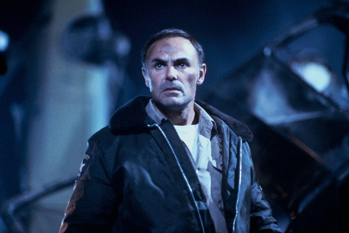 John Saxon en Operacion Dragón