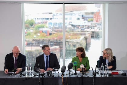 John Swinney, Rhun ap Iorwerth, Mary Lou McDonald y Michelle O'Neill, durante una reunión en Cardiff para impulsar consultas de autodeterminación en Escocia, Gales e Irlanda del Norte