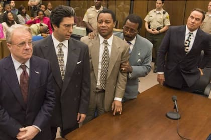 John Travolta, Cuba Gooding Jr. y David Schwimmer protagonizan la miniserie American Crime Story: el pueblo contra O.J. Simpson