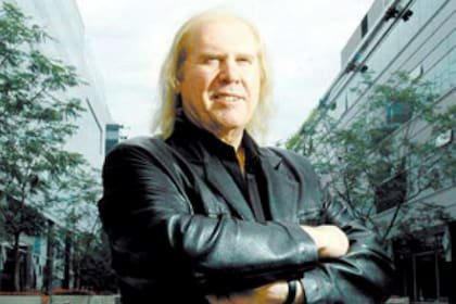Johnny Allon, empresario y presentador de televisión