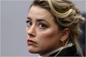 Johnny Depp demandó a Amber Heard por difamación por un artículo de opinión que la actriz publicó en 2018 en The Washington Post, donde se consideraba "víctima de abuso doméstico"