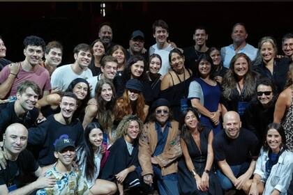 Johnny Depp en el Teatro Colón junto al elenco de Disney