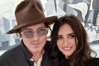 La salida cultural de Johnny Depp y Penélope Cruz: encuentro, museo y selfie con una obra maestra