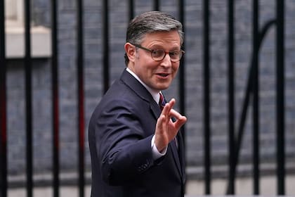 Johnson dice que no habrá votación rápida en la cámara baja de EEUU para concluir el cierre parcial