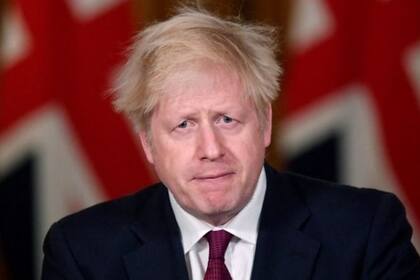 Johnson tuvo que dar marcha atrás este sábado y anunció duras restricciones para el sureste de Inglaterra