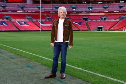 Jon Bon Jovi conversa sobre su primera gira tras una cirugía de cuerdas vocales