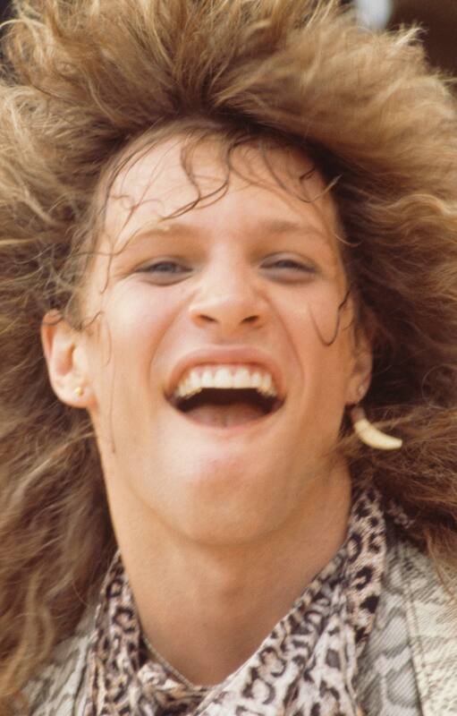 Jon Bon Jovi, en uno de los conciertos de la gira de presentación de su primer álbum