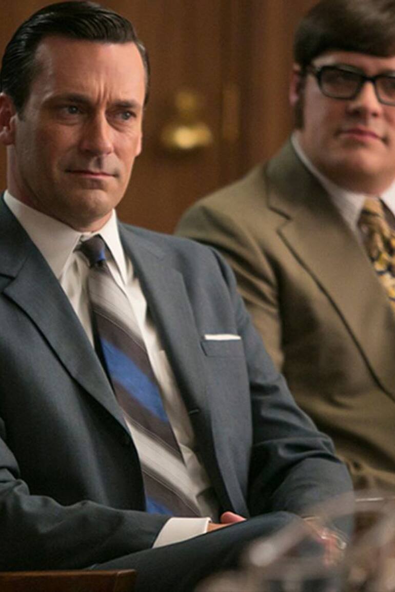 Jon Hamm y Elizabeth Moss en la inolvidable Mad Men, una serie exquisita acompañada del mejor jazz