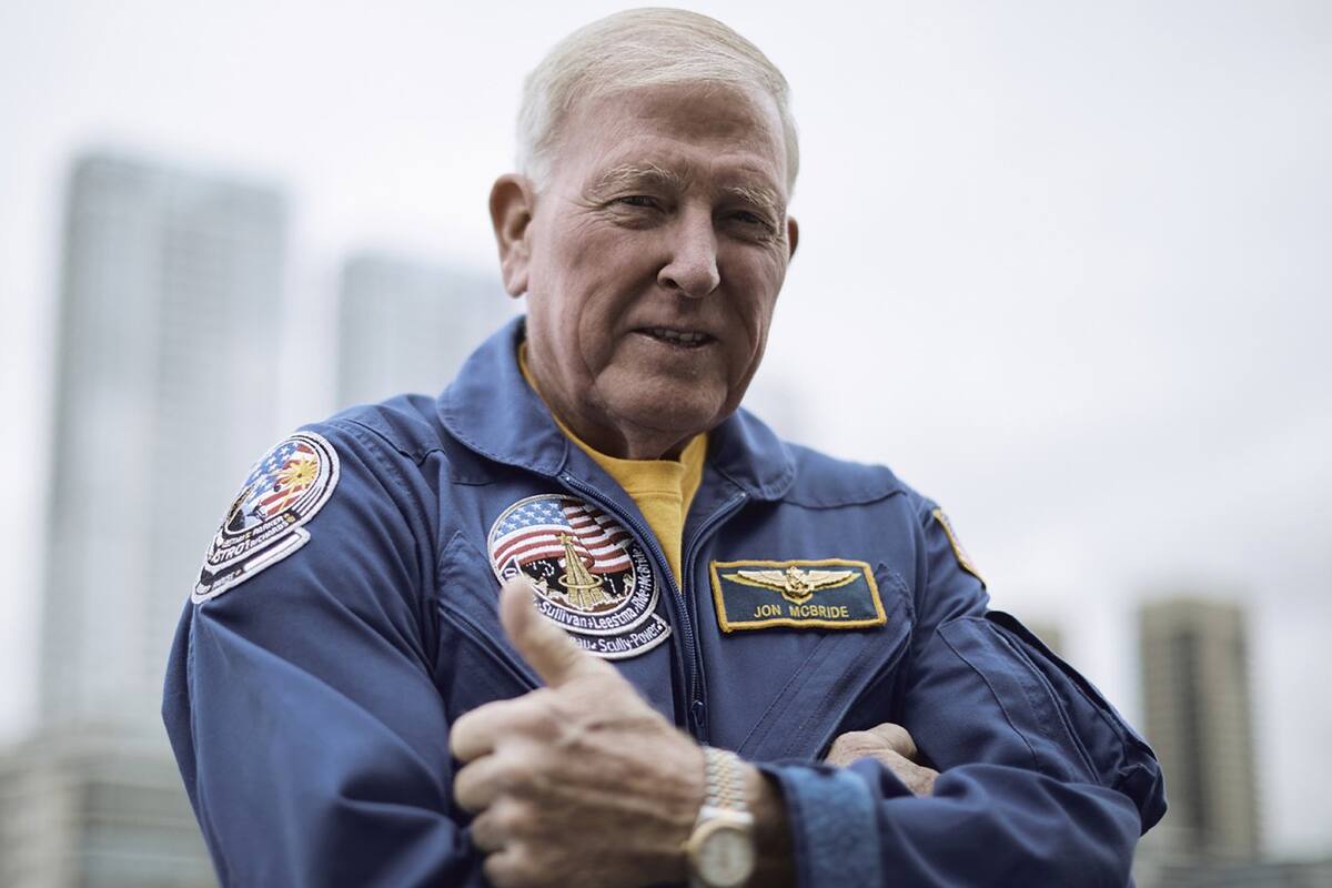 Jon McBride jefe de astronautas del Kennedy Space Center Visitor Complex