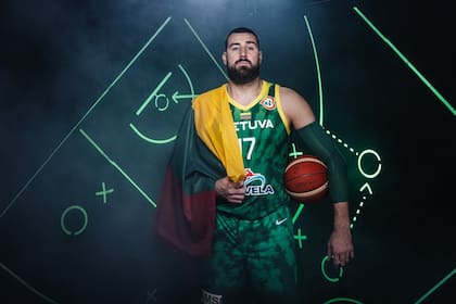 Jonas Valanciunas, figura de la NBA, es la carta de experiencia de Lituania en la Copa del Mundo