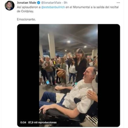 Jonatan Viale publicó el video de Esteban Bullrich aclamado tras el recital de Coldplay en su cuenta de Twitter y fueron cientos los que demostraron su admiración y cariño por el exsenador en los comentarios