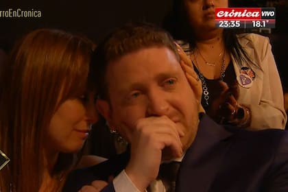 Jonatan Viale quebró en llanto al ver el homenaje a Mauro Viale en el Martín Fierro de Cable