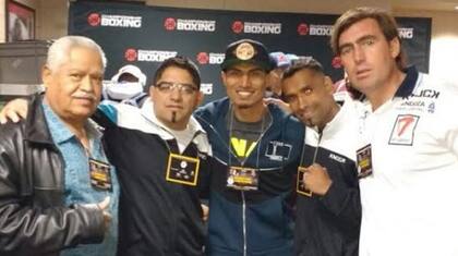 Jonathan Barros no pudo combatir por el título mundial