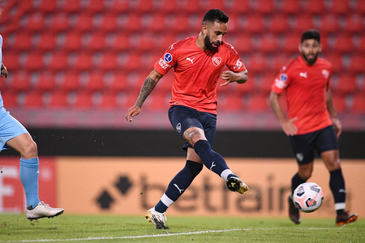 Jonathan Herrera marcó el segundo gol de Independiente, que le ganó a Montevideo City Torque por la Copa Sudamericana.