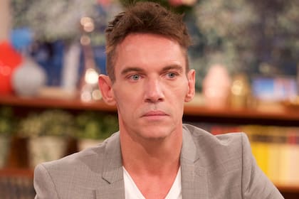 Jonathan Rhys Meyers continúa sus problemas con el alcohol
