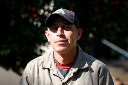 Jonathan Rodríguez, compañero de Ángel, empezó a trabajar como limpiavidrios siendo un adolescente y hoy tiene 36
