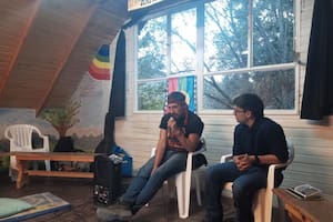Jones Huala presentó el fin de semana un libro titulado "Entre Rejas, Antipoesía incendiaria"