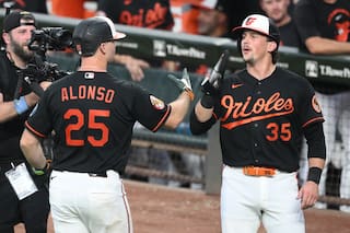 Jonrón de Alonso y tres impulsadas de Rutschman llevan a Orioles 7-5 sobre Marineros
