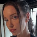 Es la hija de un famoso cantante, fundó una exitosa empresa y ahora deja todo para dedicarse a la música