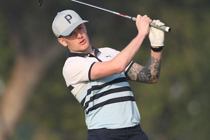 Jordan Pickford, arquero de Inglaterra, es un aficionado al golf que incluso se dio el lujo de practicar junto a Shane Lowry en Dubai a principios de año