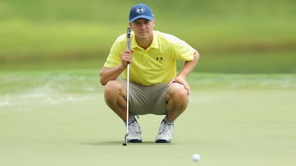 Jordan Spieth, de los Estados Unidos, durante la práctica