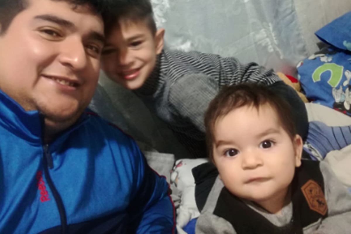 Jordi y su familia, antes del contagio