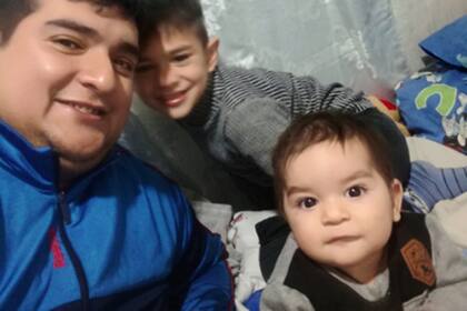 Jordi y su familia, antes del contagio