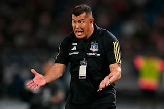 Del escándalo del VAR con Lanús a las derrotas al frente de Boca, el DT de Colo Colo anticipa: "Será un partido épico"