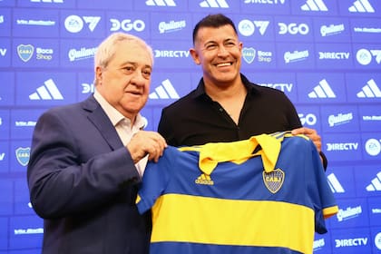 Jorge Almirón fue presentado de manera oficial como nuevo DT de Boca Juniors.
