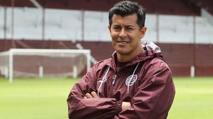 Jorge Almirón le tiene fe a su Lanús