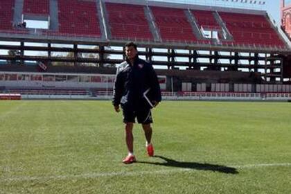 Jorge Almirón quiere mirar hacia adelante tras el triunfo en el clásico